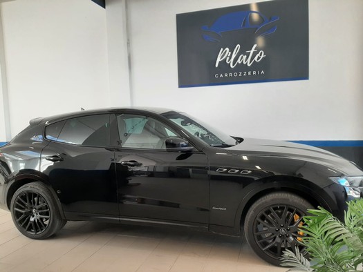 Lavoro carrozzeria Pilato